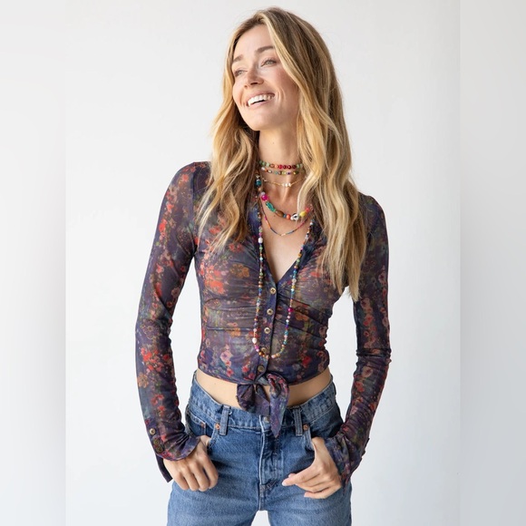 Natural Life Carina Mesh Top - Picture 3 of 5